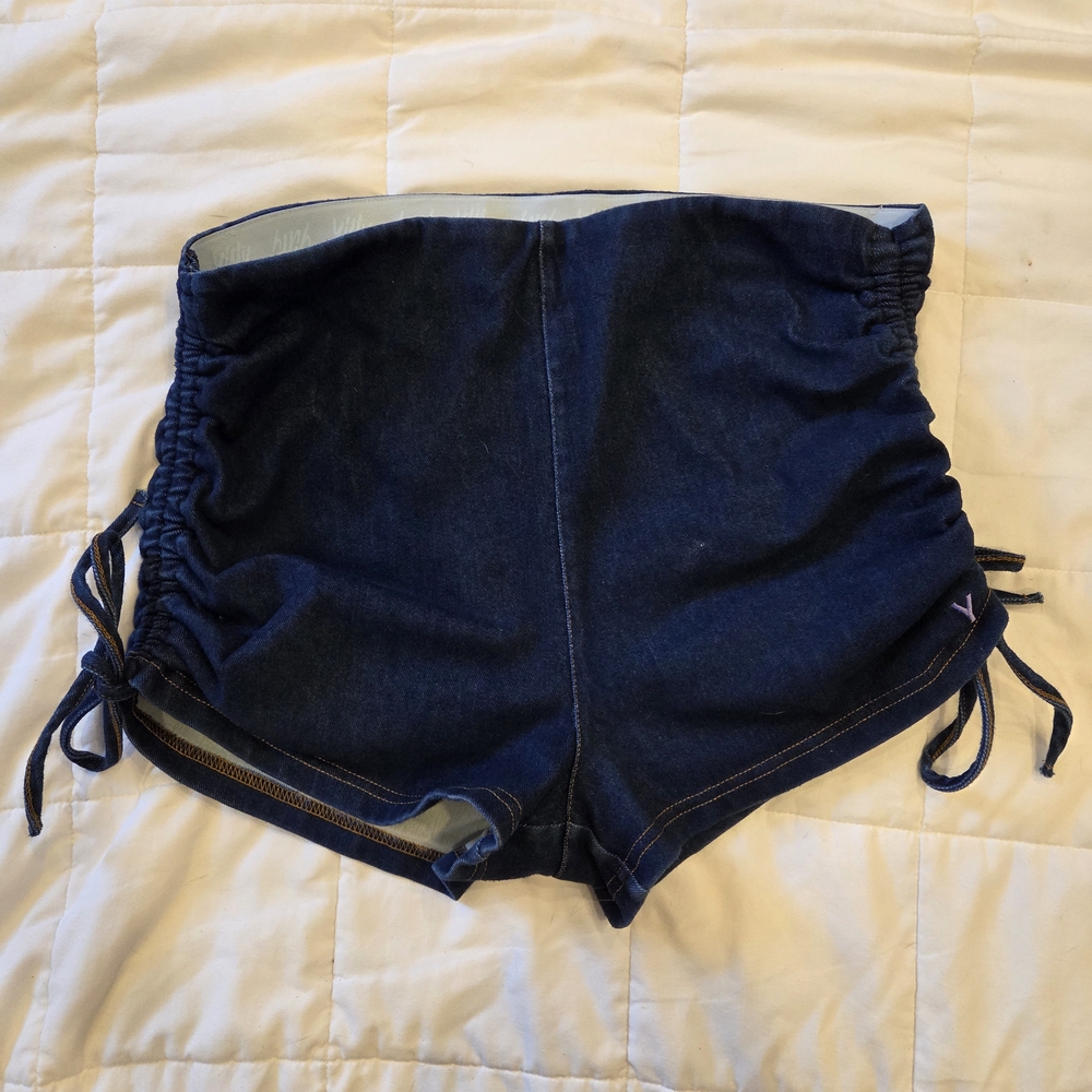 Yitty Demin Is Served Booty Shorts